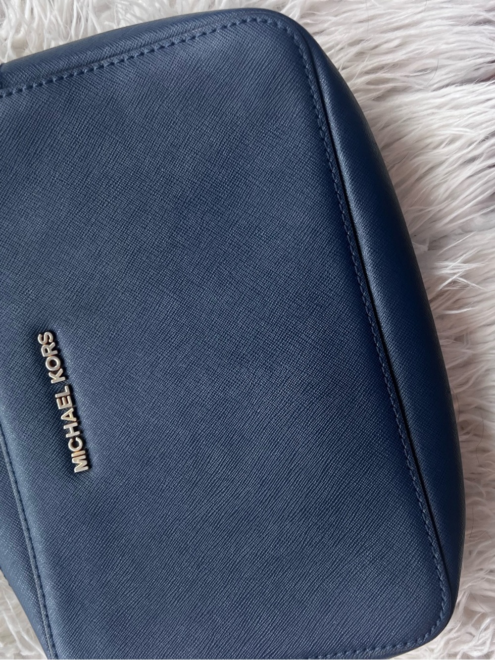 Michael Kors Women’s Navy Crossbody Bag - Stylish Everyday Shoulder Bag